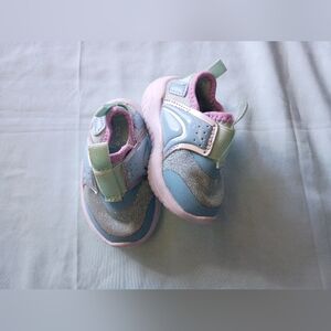 ‼️5 items for $8‼️Kids Light Blue and Pink Shoes